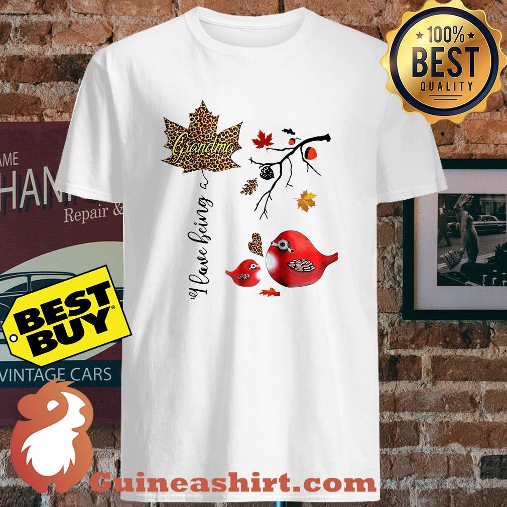 Women Mom I Love Being A Grandma Bird Floral Shirt