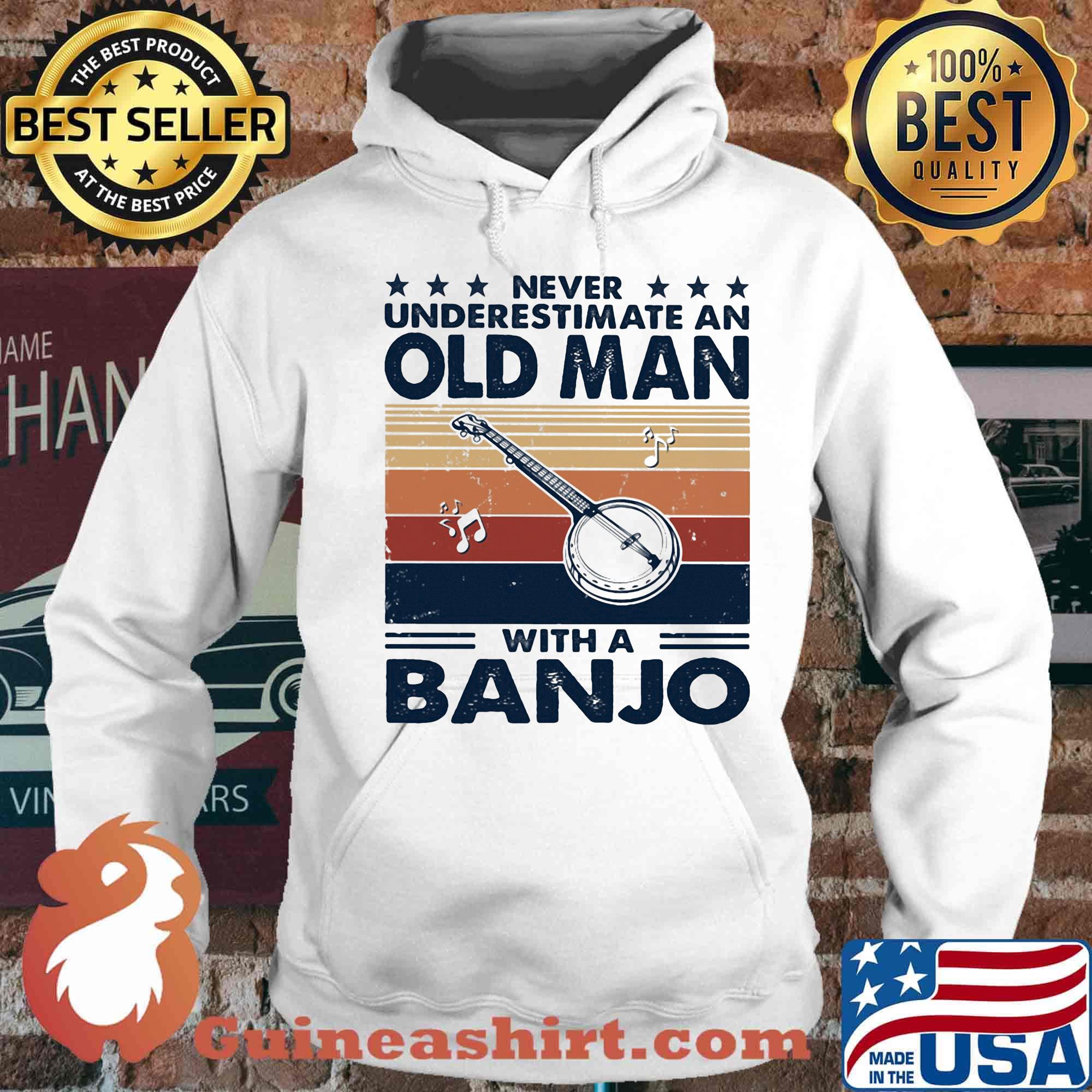 Never underestimate an old man with a banjo vintage retro stars s Hoodie
