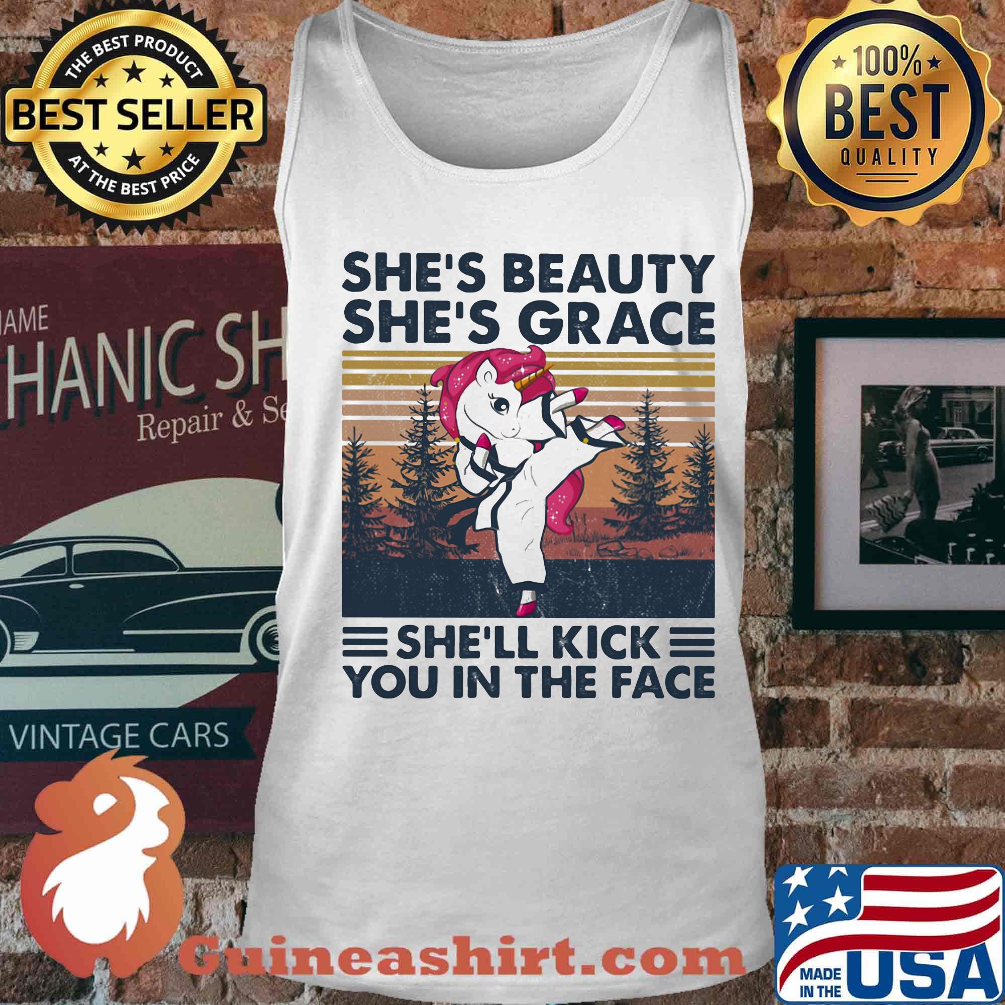 Unicorn she's beauty she's grace she'll kick you in the face vintage retro s Tank top