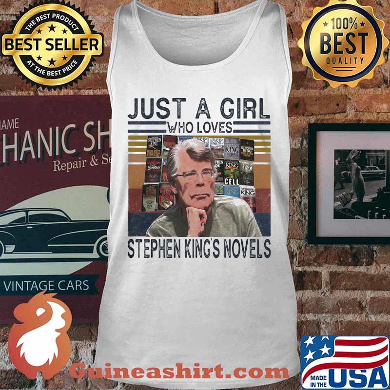 Just a girl who loves stephen king's novels vintage retro s Tank top