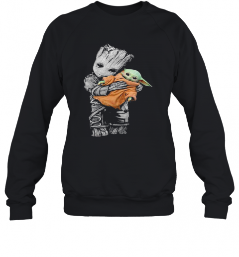 Baby Groot Hug Baby Yoda T-Shirt Classic Mens T-shirt - Image 5