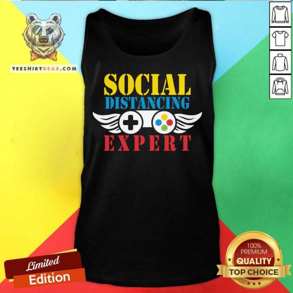 Great Social Distancing Expert Gaming Funny Vintage Video Gamer Gift T-Shirt - Image 3