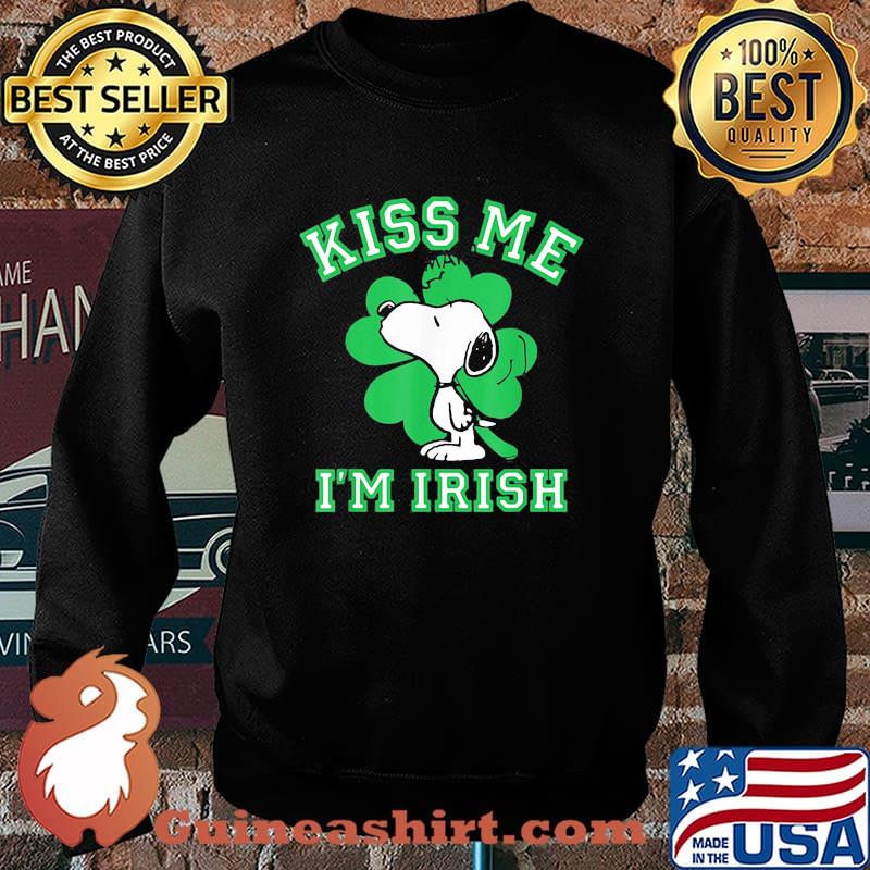 Kiss Me I’m Irish Smak Snoopy Patricks Day Shirt Sweater