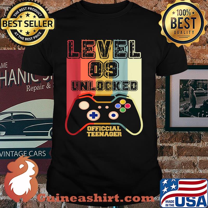Level 09 Unlocked Official Teenager Video Game Vintage T-Shirt