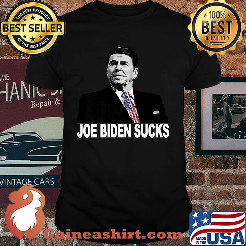 Patriotic Ronald Regan Joe Biden Sucks T-Shirt