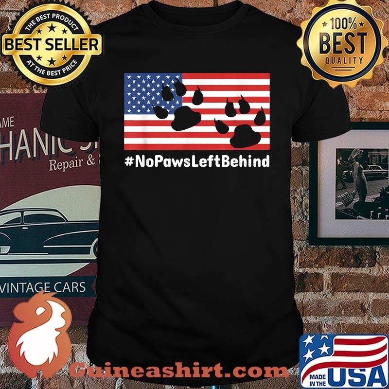 Awesome no Paws Left Behind Solidarity Service Dogs American Flag T-Shirt