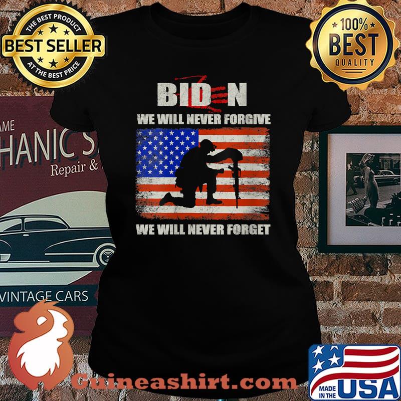 Biden We Will Never Forgive We Will Never Forget On His Hands USA Flag Biden Handprint T-Shirt Laides tee