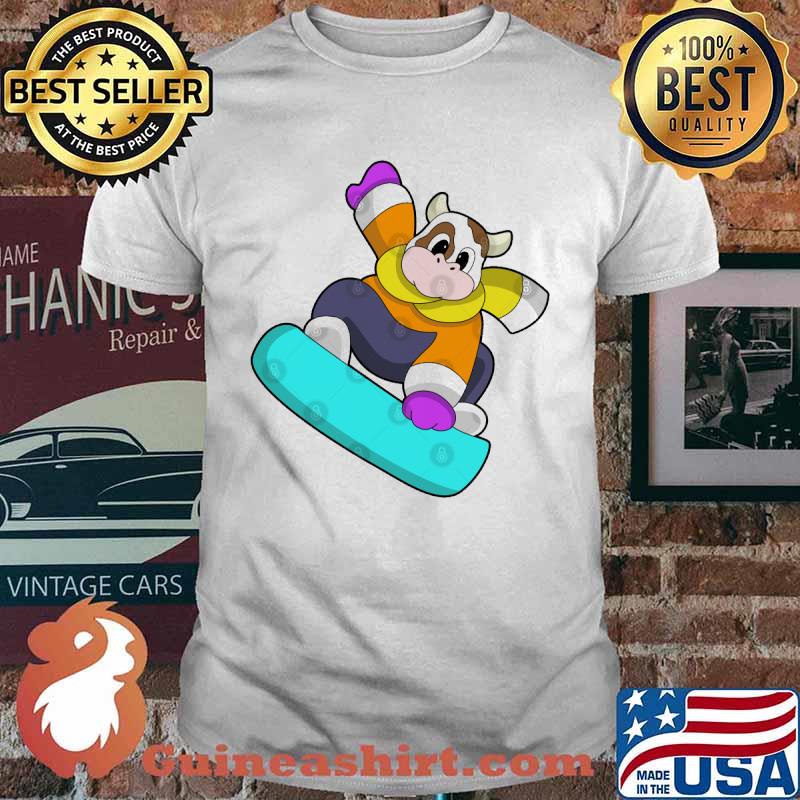 Cow at Snowboarding with Snowboard shirt