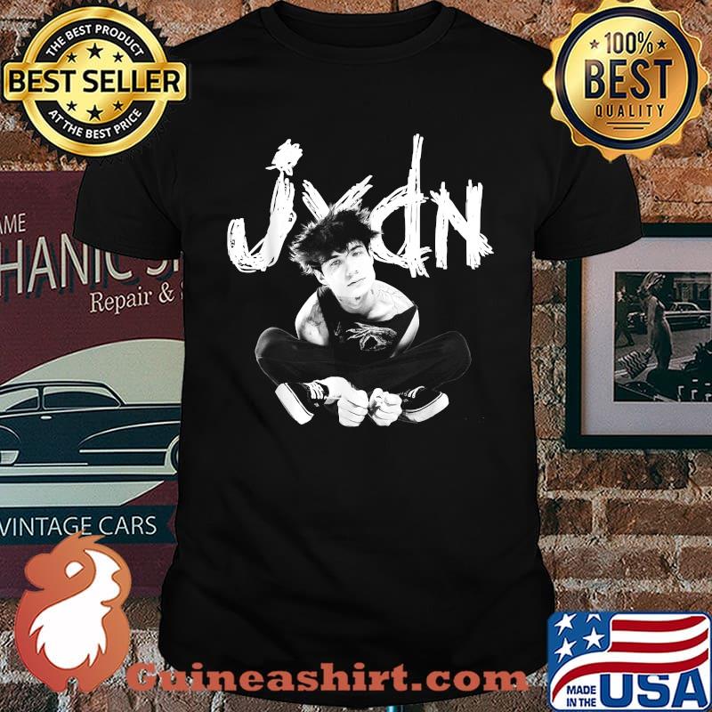jxdn - Sitting T-Shirt