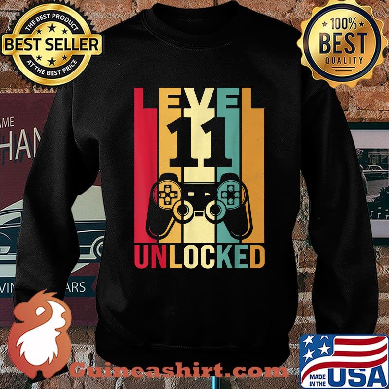 Level 11 Unlocked Video Game 11th Years Old Birthday Vintage T-Shirt Sweater