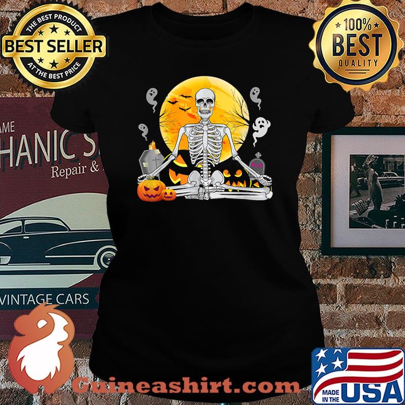 Yoga Meditating for Men and Women Yoga Pumpkin Halloween T-Shirt Laides tee