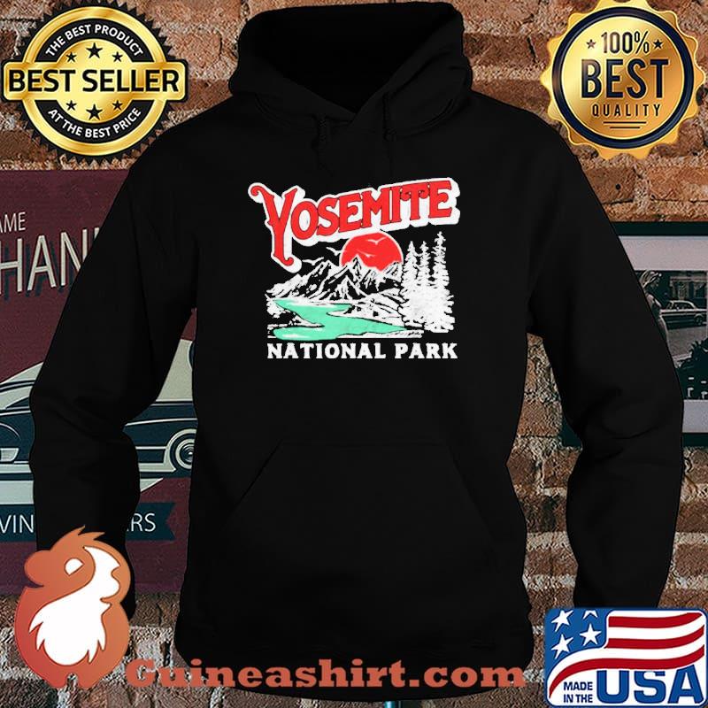Yosemite national park mountains distressed retro s Hoodie