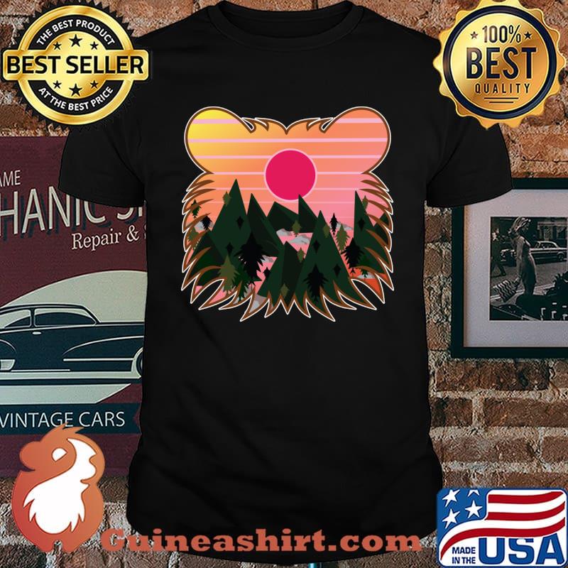 Bear Grizzly Mountain View T-Shirt