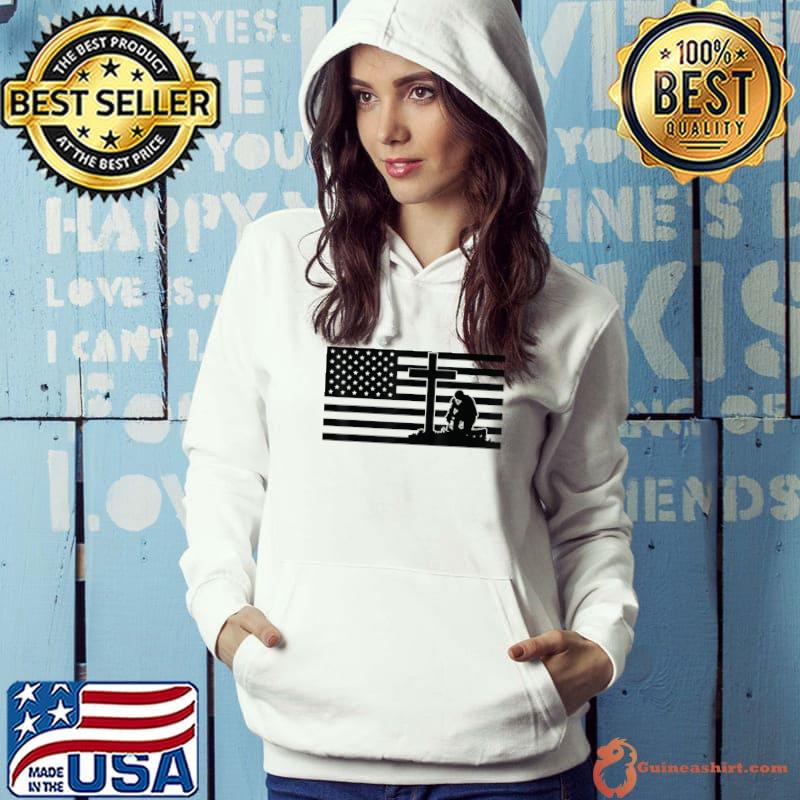 US Veteran Soldier In US Flag T-Shirt