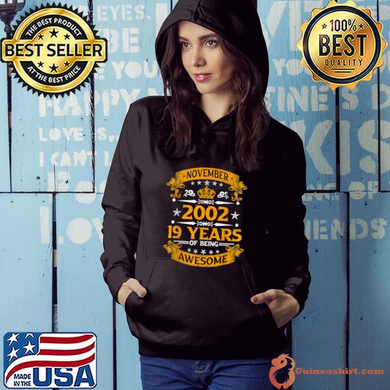 Vintage Born November 2002 19th Birthday 19 Years Old T-Shirt