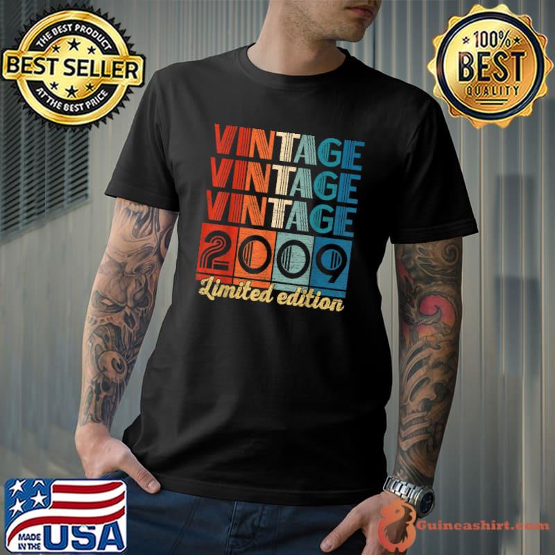 Awesome vintage 2009 13 Year Old 13 Birthday Gifts Limited Edition T-Shirt
