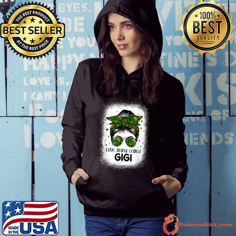 Love Being Called Gigi Messy Hair Bun Xmas Christmas T-Shirt