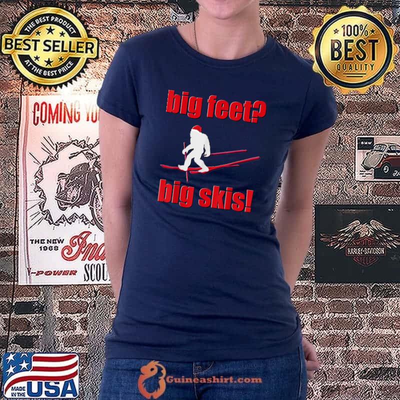Big Feet Big Skis - Yeti Skiing wearing a Santa hat. T-Shirt Ladiestee