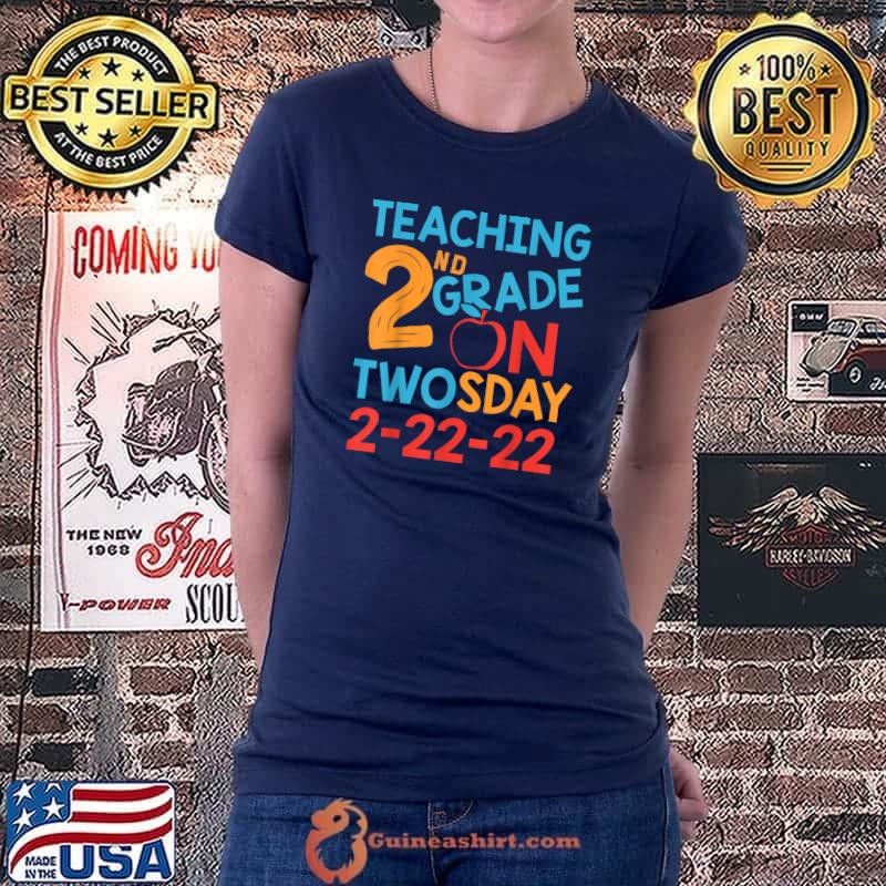 Awesome 22222 Twosday Shirt Teaching 2ND February 2022 Twosday T-Shirt Ladiestee