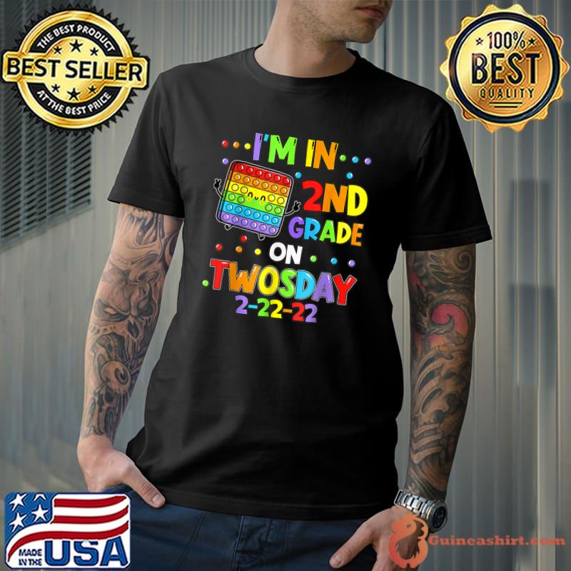 Top I'm 2nd Grade On Twosday 02222022 Tuesday February 2nd T-Shirt