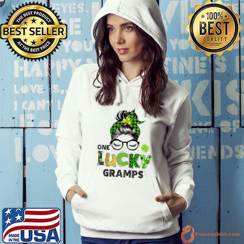Awesome One Lucky Gramps Messy Bun Leopard St Patrick's Day T-shirt