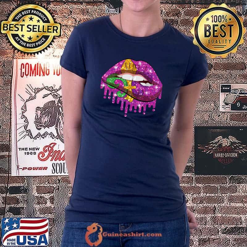 Mardi Gras Lips Queen Carnival Purple & Gold Fleur-de-lis T-Shirt Ladiestee