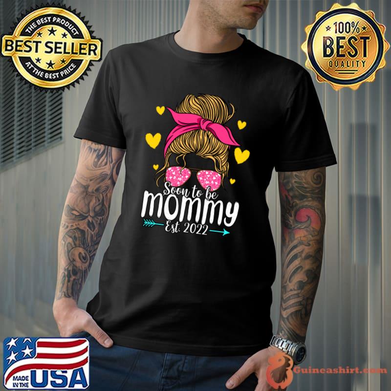 Soon To Be Mommy Est 2022 Pregnancy Announcement T-shirt