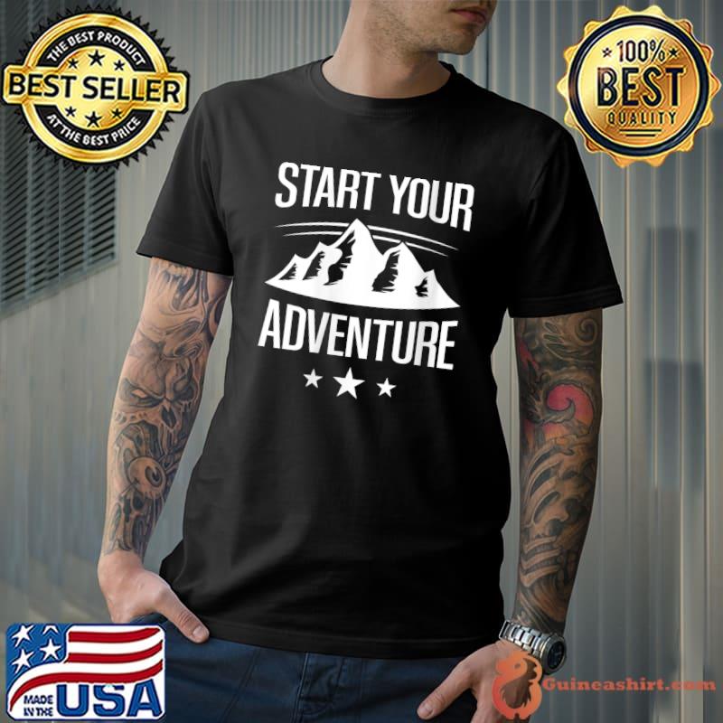 Awesome Retro Hiking Hiker on Rock Retro Sunset Mountain T-shirt