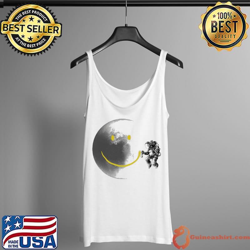 Make a smile moon astronaut Tank Top