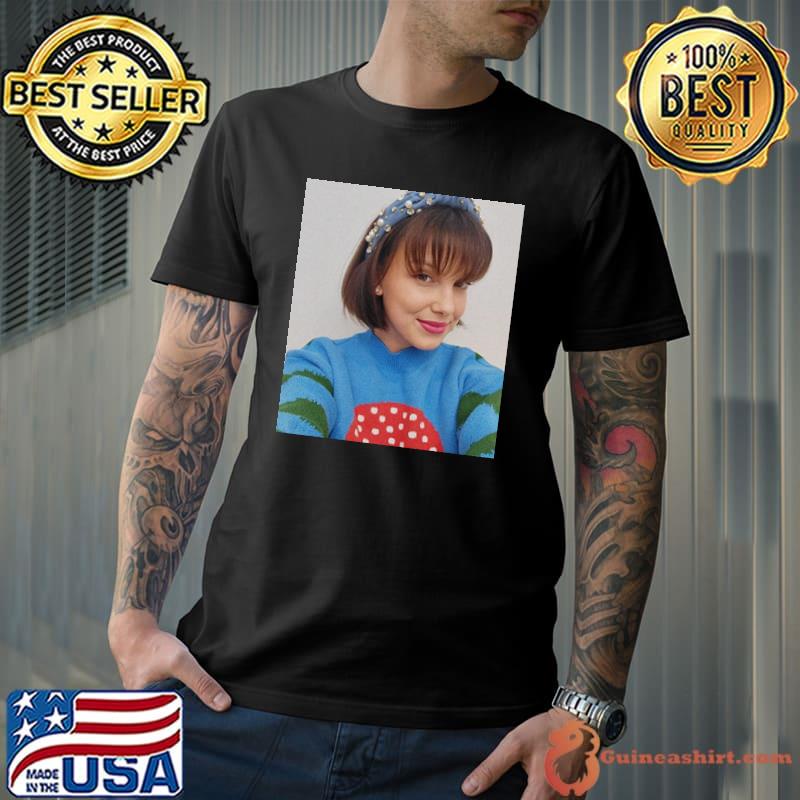 Maya Millie Bobby Brown Blue shirt