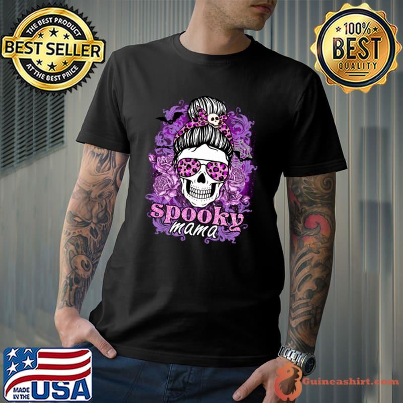 Spooky mama skull roses halloween leopard mess bun T-Shirt
