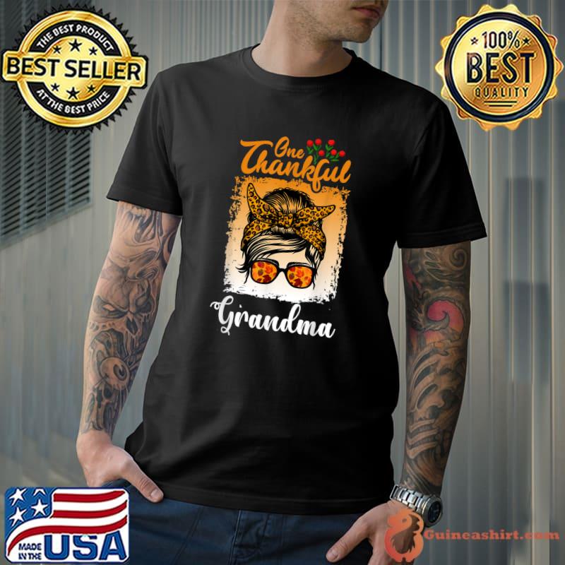 One Thankful Grandma Leopard Fall Messy bun Thanksgiving T-Shirt