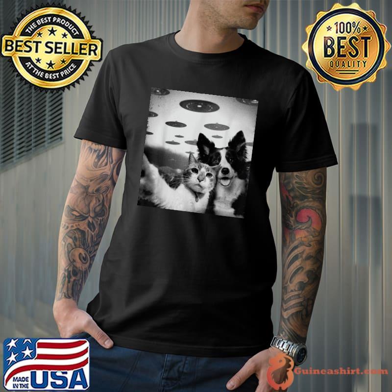 Cat and dog selfie with alien ufo shirt