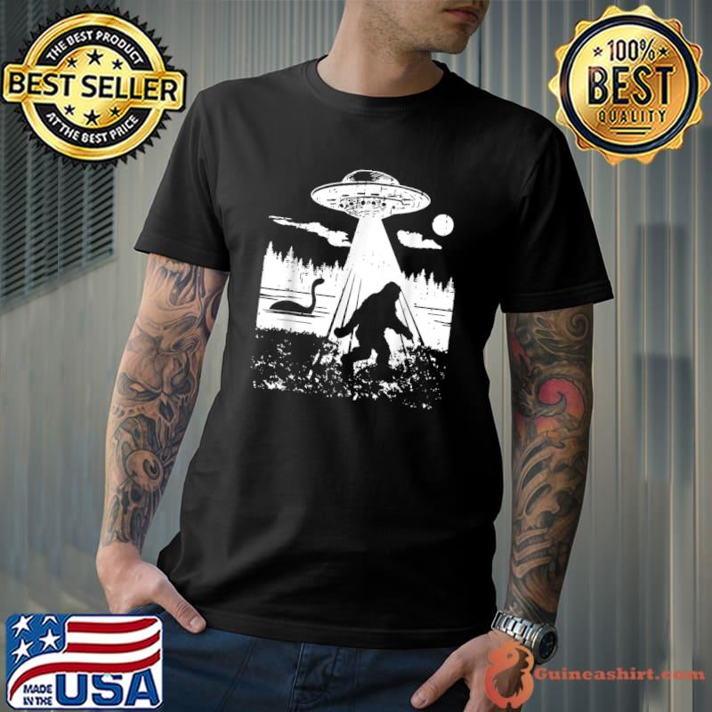 Bigfoot Sasquatch Ufo Moon And Dragon Water Alien T-Shirt