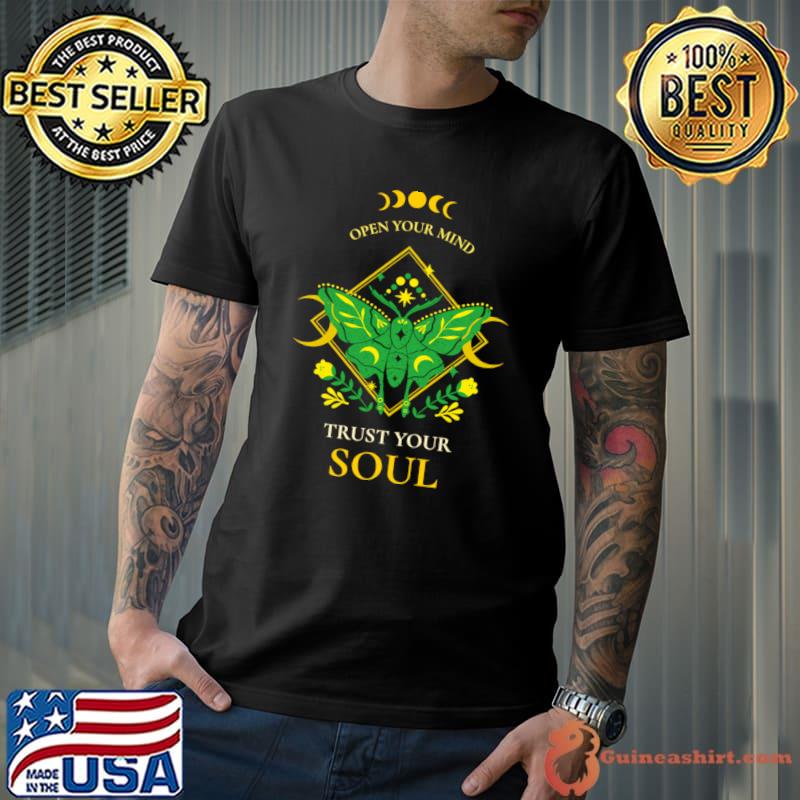 Open Your Mind Trust Your Buttlerflycore Aesthetic Fairycore Witchcore Aesthetic T-Shirt
