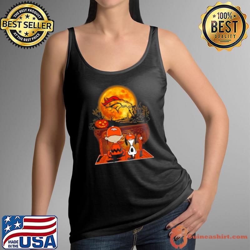 Snoopy And Charlie Brown Denver Broncos Sitting Under Moon Halloween 2023 s Tank Top