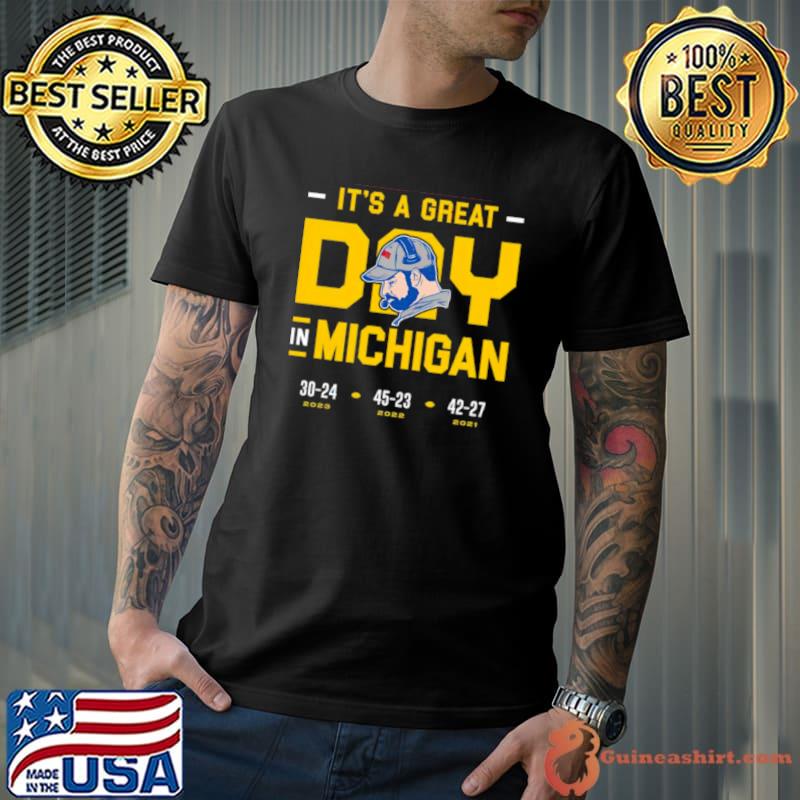 Ryan Day crying it’s a great day in Michigan shirt