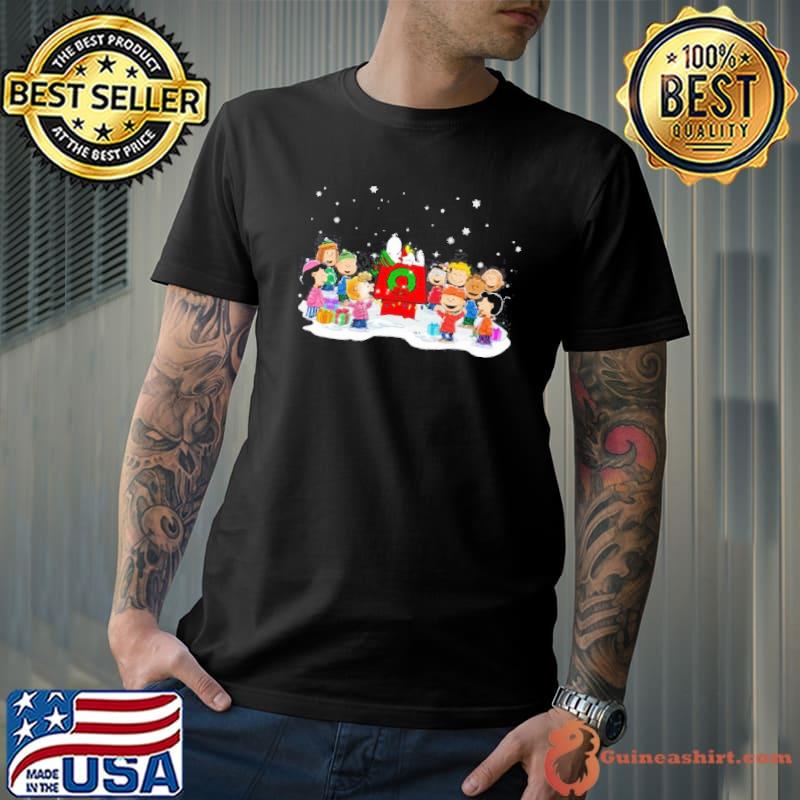 Snoopy christmas and friends play in snow shirt