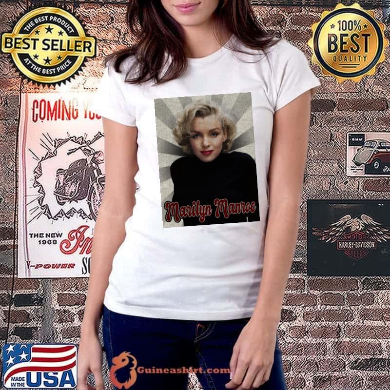 Awesome marilyn Manroe American actress and model playing comic blonde bombshell characters T-Shirt Ladiestee