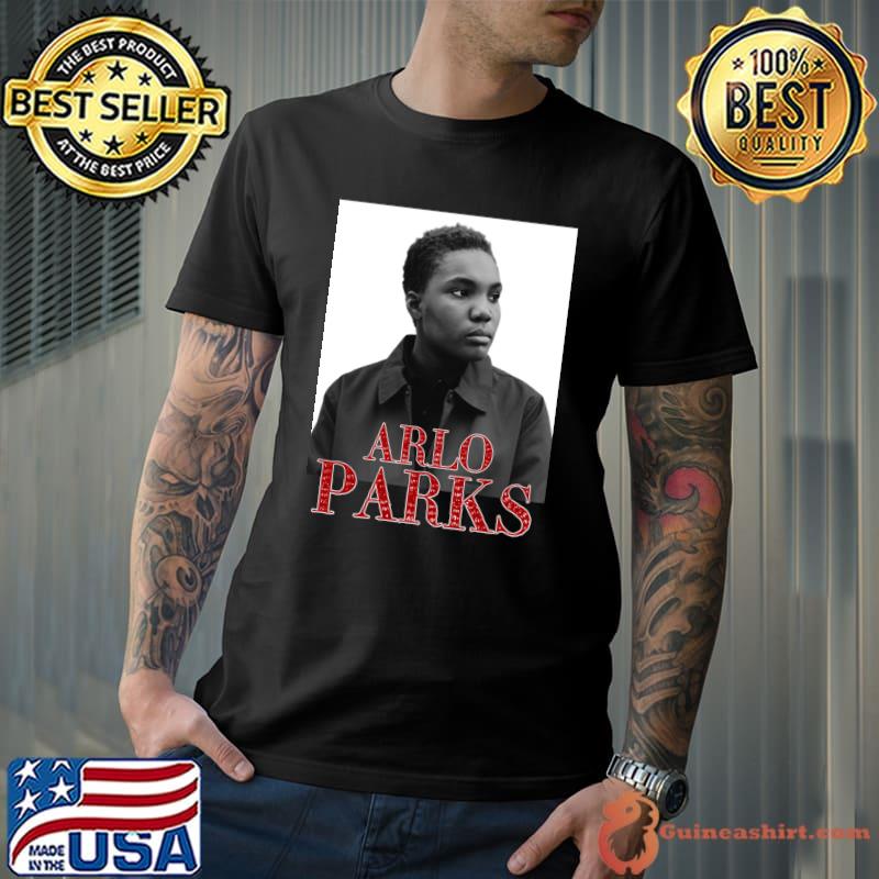 Best english singer and songwriter arlo parks T-Shirt