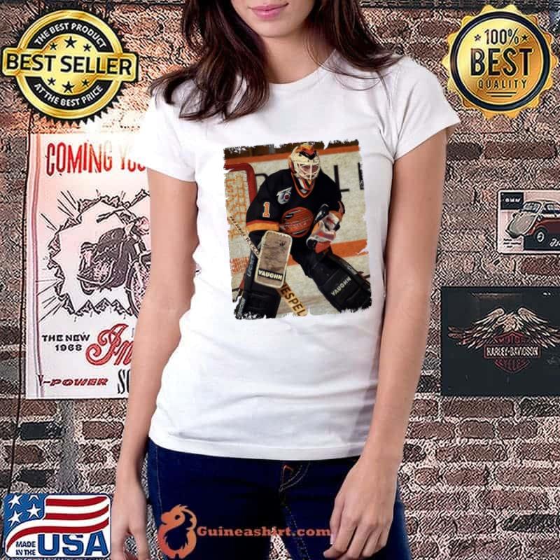 Kirk McLean Canadian former professional ice hockey 1997 in Vancouver Canucks 20 Shutouts T-Shirt