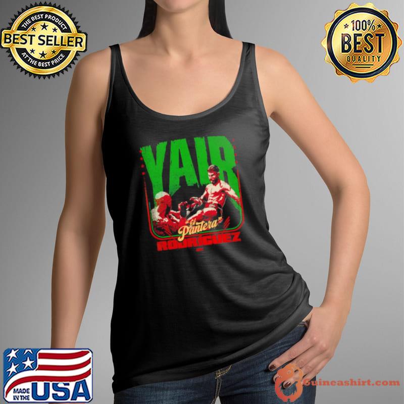 Yair Rodriguez El Pantera front kick WHT UFC fighter shirt