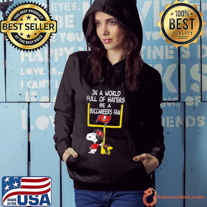 Be A Buccaneers Fan Tampa Bay Buccaneers x Snoopy Mashup Shirts Hoodie