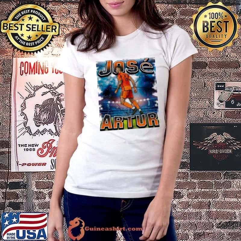 José Artur Mexican former professional footballer centre-back T-Shirt