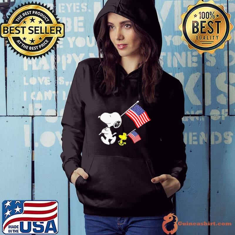 Snoopy And Woodstock Holding American Flag 4th Of July Hoodie