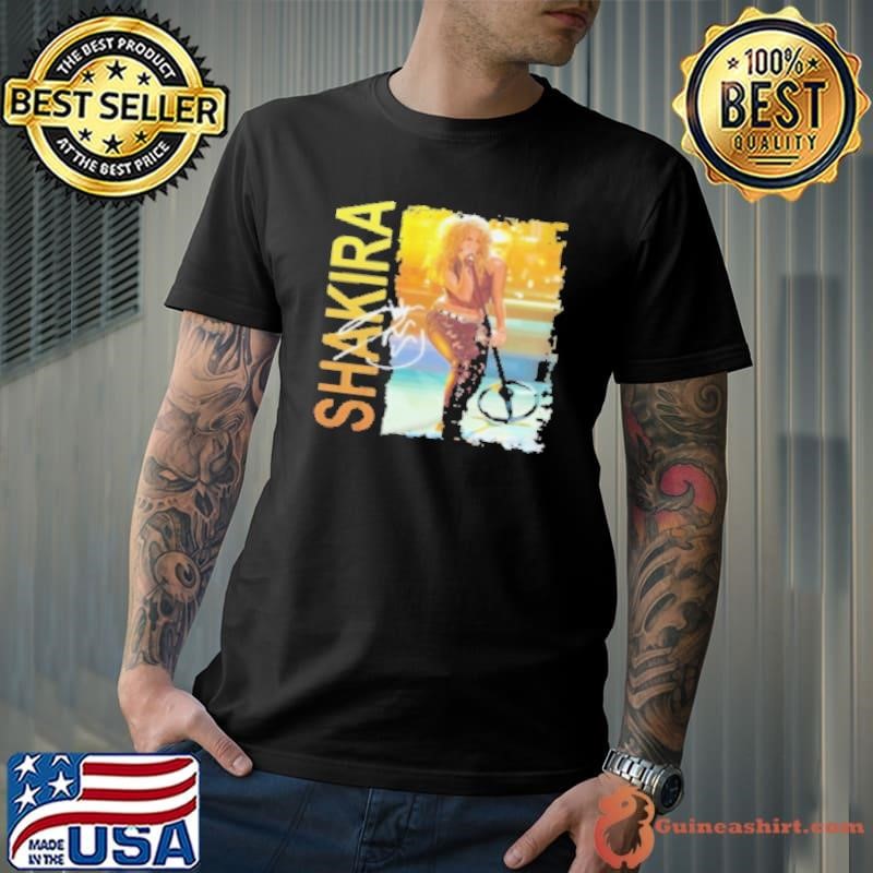 Shakira Baila Asi Facturan Christmas 2024 Shirt