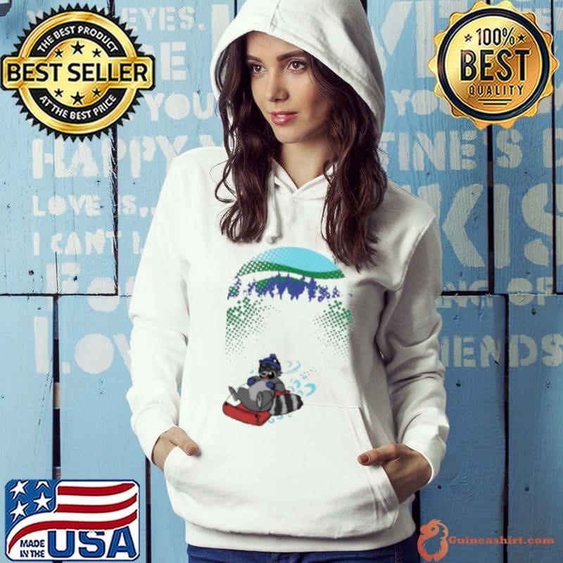 Raccoon sledding classic Shirt